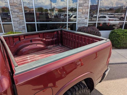 Used 2019 RAM 1500 Laramie AWD/4WD image 27