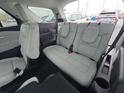 New 2026 Ford Explorer Platinum w/ LUX Leather Package image 28