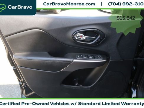 Used 2019 Jeep Cherokee Limited AWD/4WD image 16
