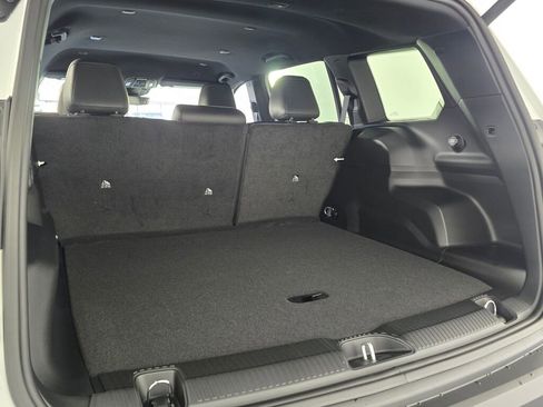 New 2026 Jeep Cherokee Limited image 16