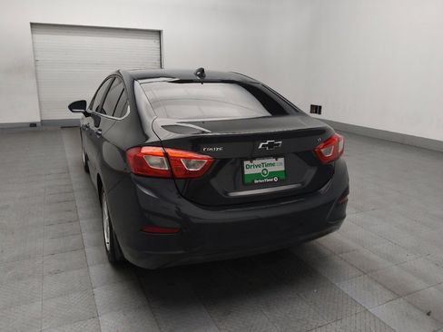 Used 2018 Chevrolet Cruze LT w/ Sun And Sound Package image 5