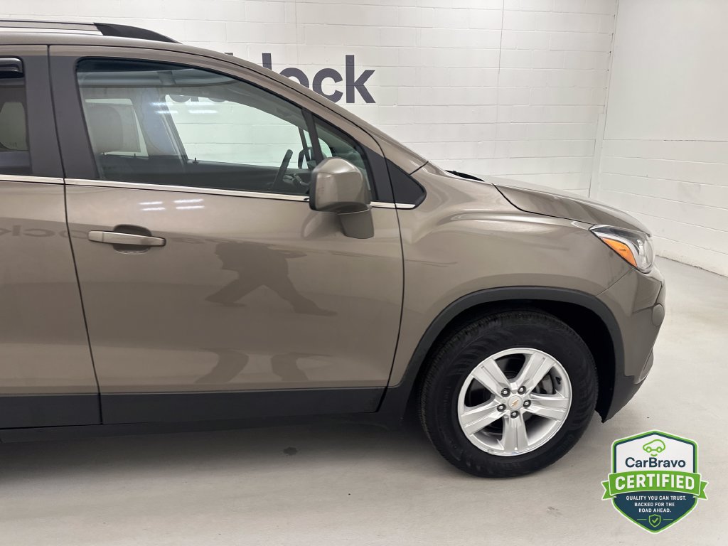 Used 2020 Chevrolet Trax LT FWD image 8