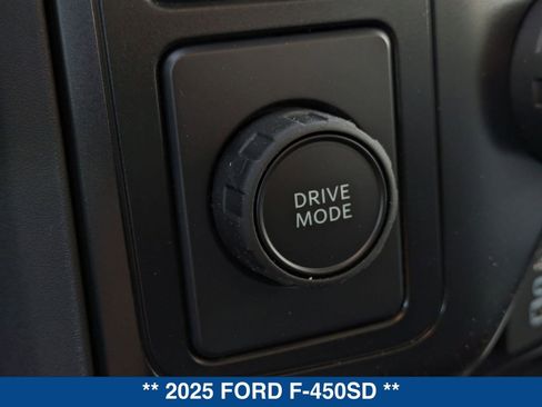 New 2025 Ford F450 XL w/ XL Chrome Package image 25