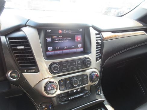 Used 2015 GMC Yukon Denali AWD/4WD image 32