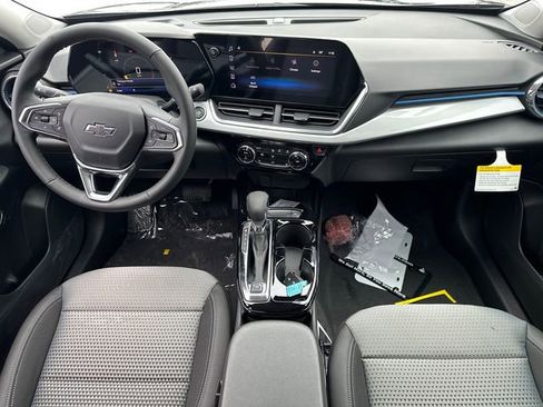 New 2026 Chevrolet Trax LT w/ Driver Confidence Package FWD image 14