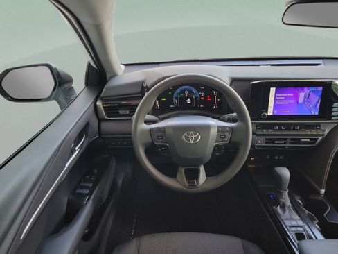 Used 2026 Toyota Camry LE FWD image 21