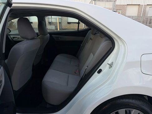 Used 2016 Toyota Corolla LE image 16