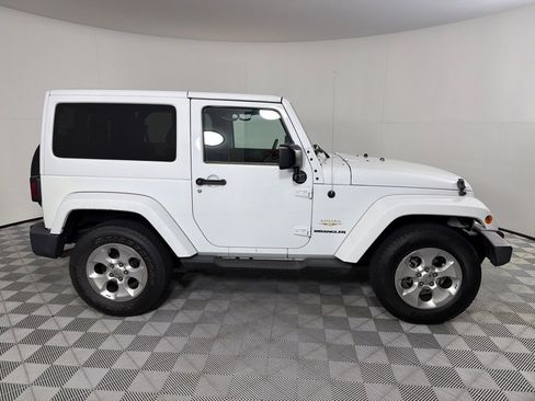 Used 2015 Jeep Wrangler Sahara w/ Connectivity Group image 4