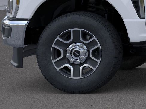 New 2026 Ford F250 Lariat image 19