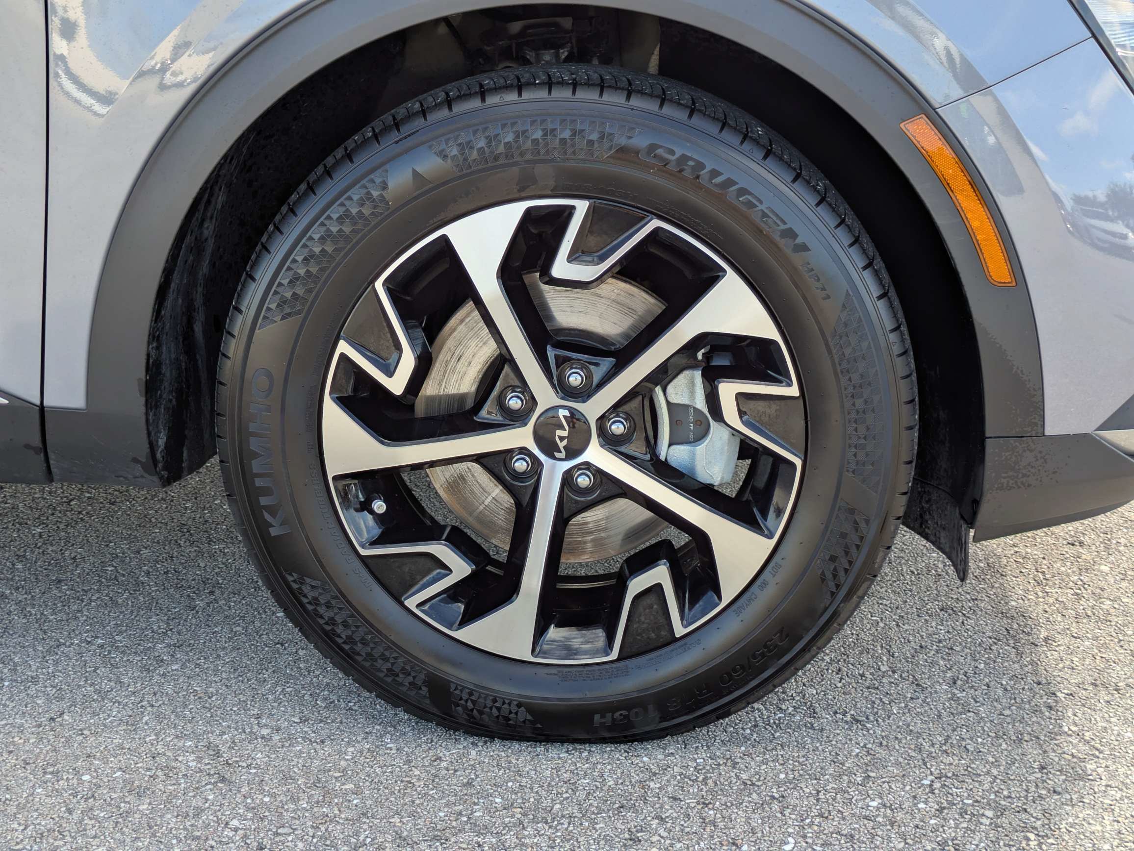 Used 2023 Kia Sportage EX FWD image 11