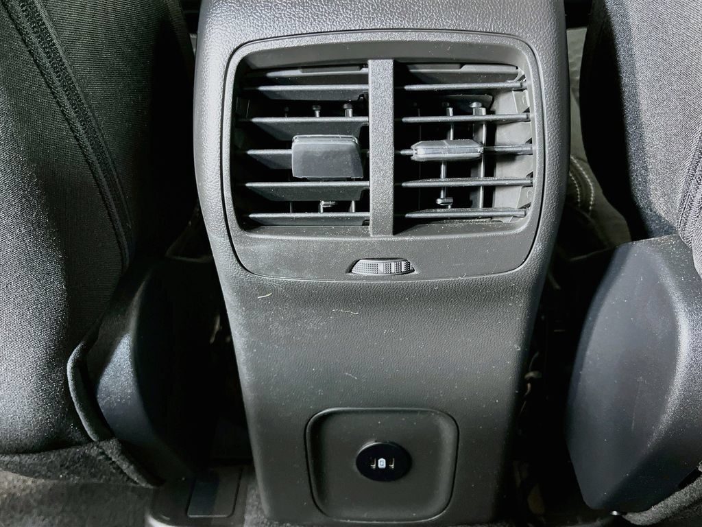 Used 2024 Ford Escape Active w/ Tech Pack #1 FWD image 34