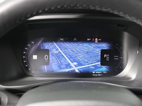 Used 2023 Volvo XC40 Recharge Ultimate AWD/4WD image 14