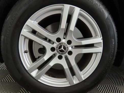 Certified 2023 Mercedes-Benz GLB 250 image 30