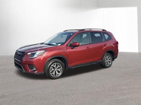 Used 2022 Subaru Forester Premium image 4