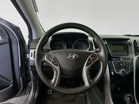 Used 2013 Hyundai Elantra GT FWD image 11