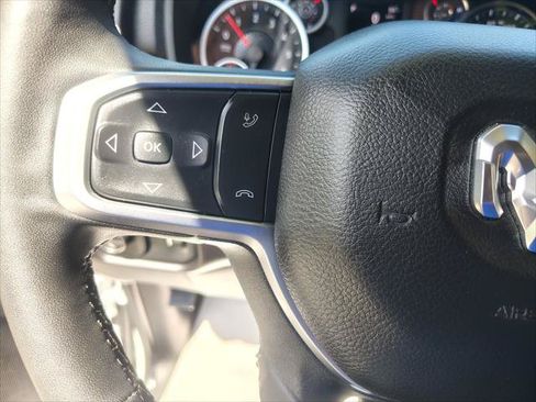 Certified 2025 RAM 2500 Big Horn AWD/4WD image 27