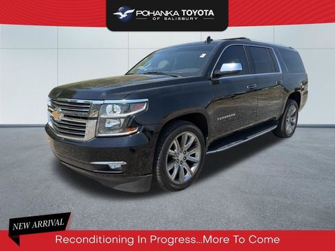 Used 2020 Chevrolet Suburban Premier AWD/4WD image 1