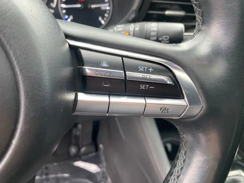 Used 2021 MAZDA MAZDA3 s FWD image 22