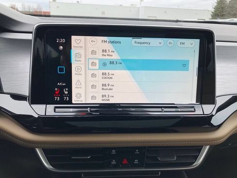 New 2026 Volkswagen Atlas Cross Sport SE AWD/4WD image 19