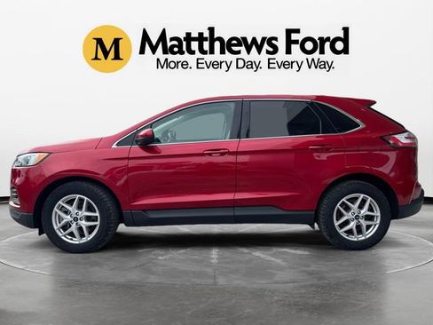 Used 2022 Ford Edge SEL w/ Convenience Package image 2