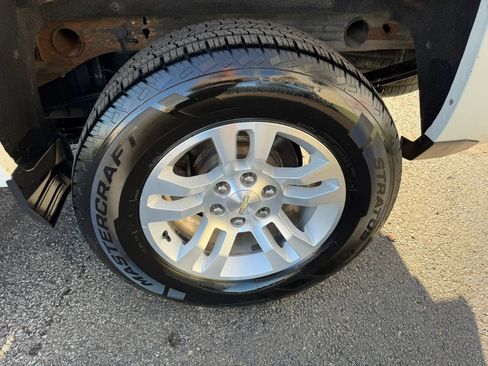 Used 2019 Chevrolet Silverado 1500 LT w/ All Star Edition image 52