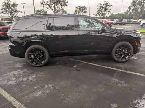 New 2026 Chevrolet Traverse RS image 9
