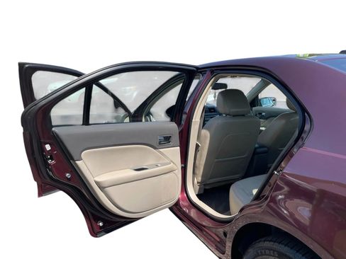 Used 2011 Ford Fusion SEL w/ 301A Rapid Spec Order Code image 12