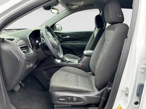 Certified 2024 Chevrolet Equinox LT image 18