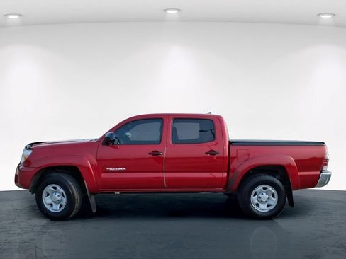 Used 2015 Toyota Tacoma PreRunner w/ SR5 Package RWD image 11