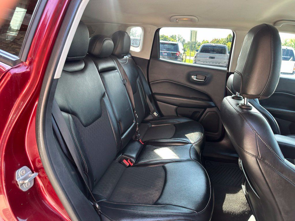 Used 2020 Jeep Compass Latitude w/ Cold Weather Group AWD/4WD image 30
