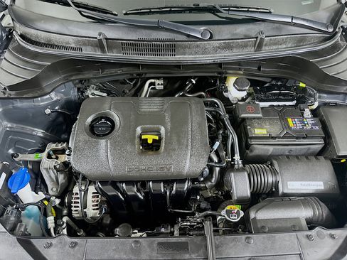Used 2025 Kia Soul LX w/ LX Technology Package FWD image 31