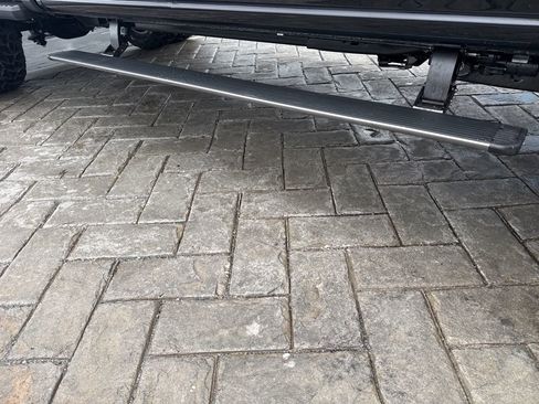 Used 2026 Ford F450 Platinum w/ FX4 Off-Road Package image 9