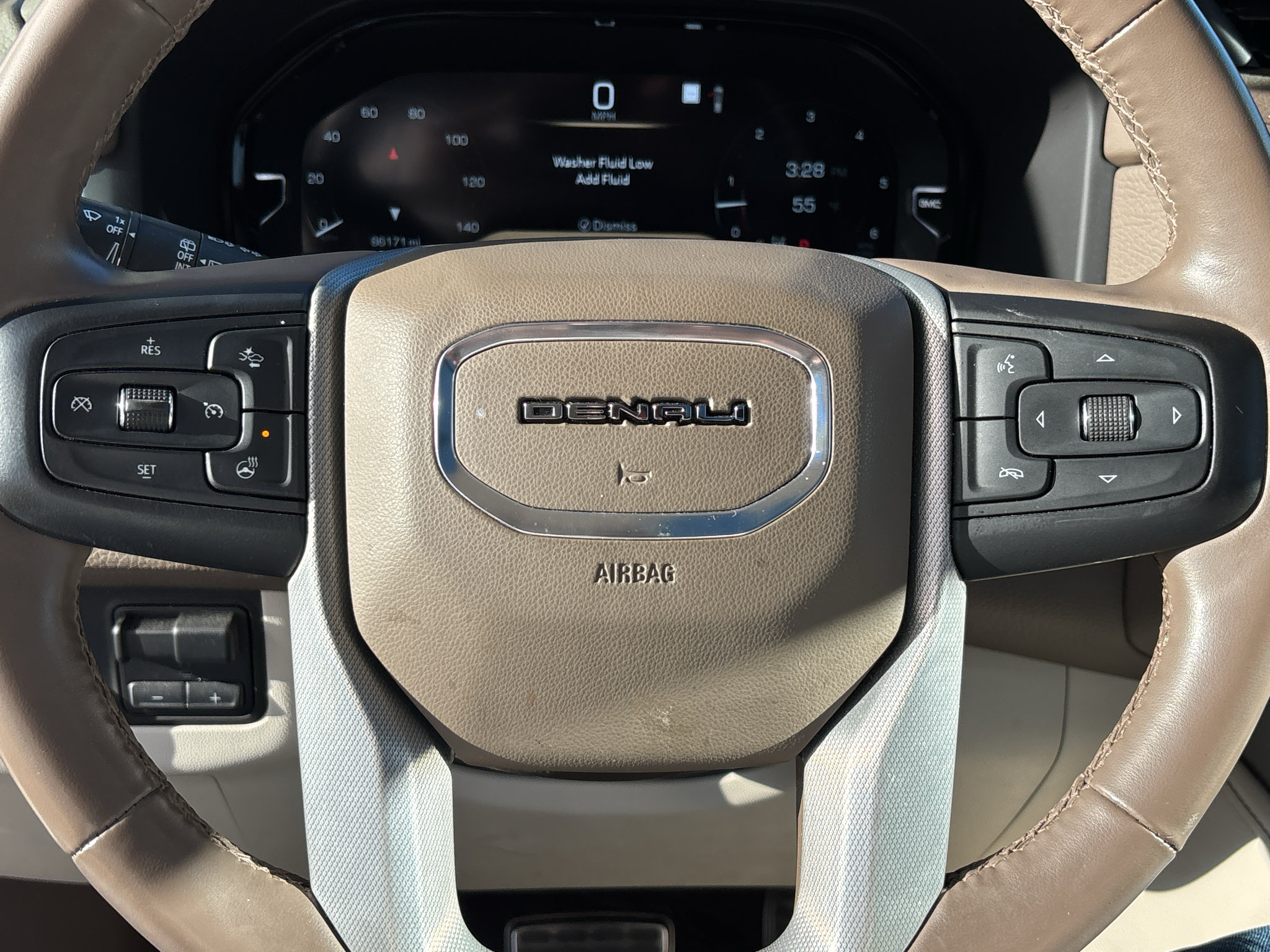 Used 2023 GMC Yukon XL Denali w/ Max Trailering Package AWD/4WD image 18