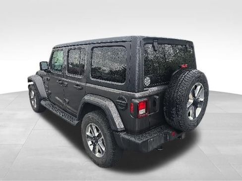 Used 2022 Jeep Wrangler Unlimited Sahara w/ Cold Weather Group AWD/4WD image 4