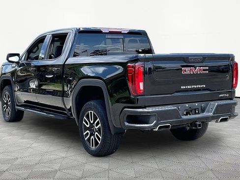 Used 2021 GMC Sierra 1500 AT4 w/ AT4 Premium Package AWD/4WD image 4