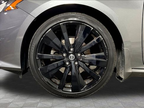 Used 2022 Nissan Altima 2.5 SR w/ Midnight Edition Package FWD image 33