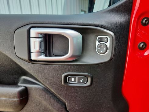 Used 2020 Jeep Wrangler Unlimited Sport AWD/4WD image 5