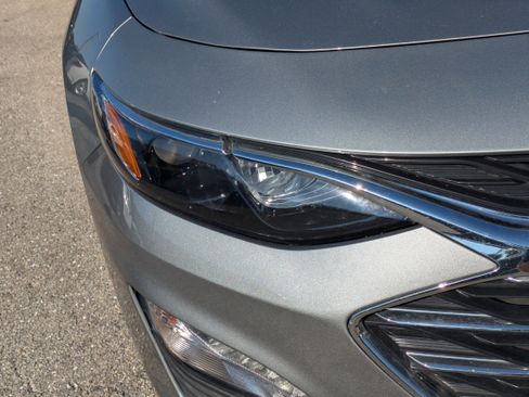 Used 2024 Chevrolet Malibu LT image 10