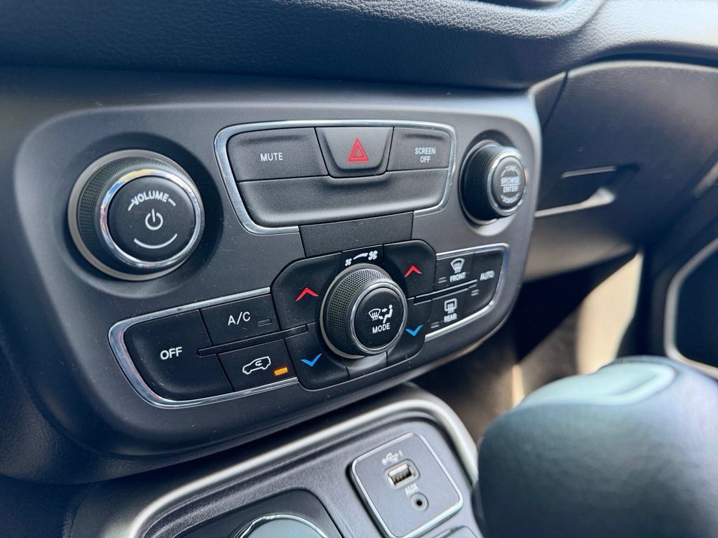 Used 2019 Jeep Compass Sport AWD/4WD image 15