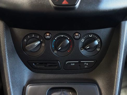 Used 2018 Ford Transit Connect XL FWD image 31