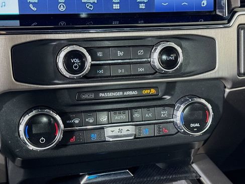 Used 2022 Ford F350 Platinum AWD/4WD image 28