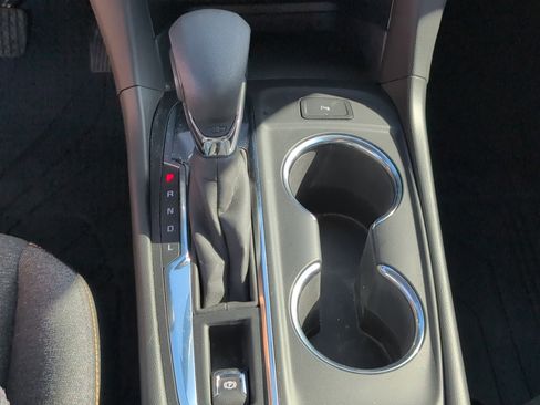 Certified 2024 Chevrolet Equinox LT w/ LPO, Floor Liner Package FWD image 21
