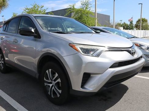 Used 2018 Toyota RAV4 LE w/ All Weather Liner Package image 1