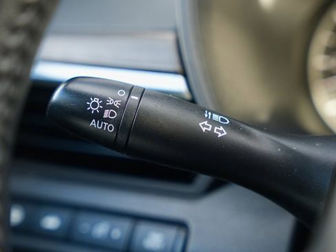 Used 2023 Nissan Altima 2.5 SV w/ SV Premium Package image 24