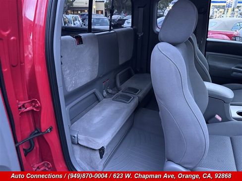 Used 2005 Toyota Tacoma PreRunner image 8