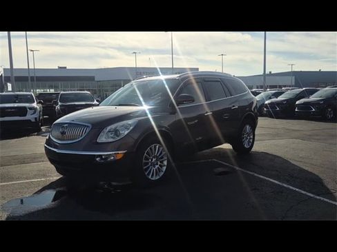 Used 2011 Buick Enclave CX image 4
