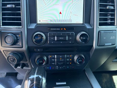 Used 2018 Ford F150 Raptor w/ Equipment Group 802A Luxury AWD/4WD image 22