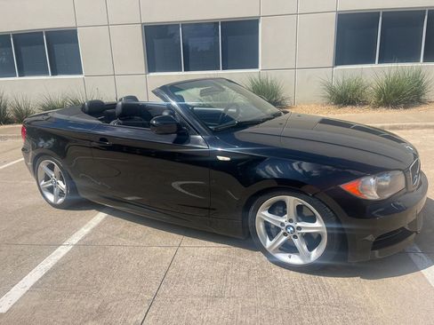 Used 2010 BMW 135i Convertible w/ Premium Pkg image 12