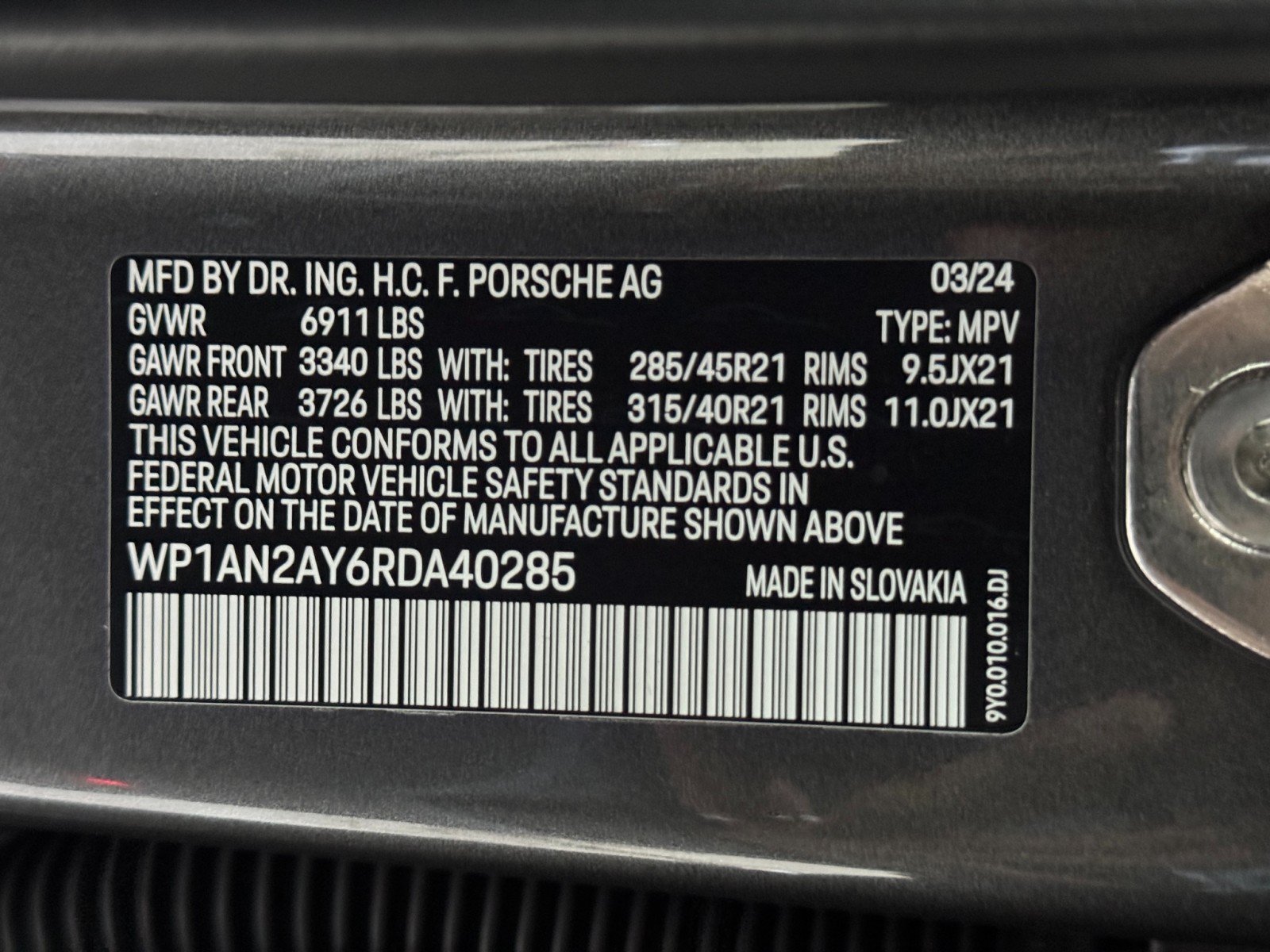Used 2024 Porsche Cayenne S w/ Premium Package Plus AWD/4WD image 50