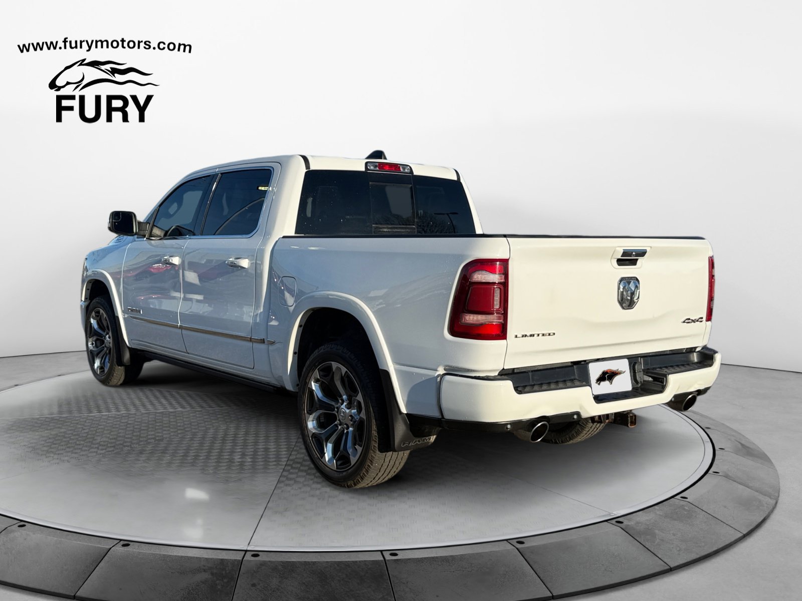 Used 2022 RAM 1500 Limited w/ Body Color Bumper Group AWD/4WD image 9